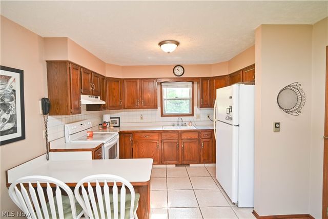 618 Cathy Ann Drive, Youngstown, OH 44512