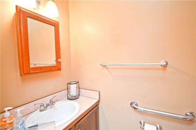 618 Cathy Ann Drive, Youngstown, OH 44512