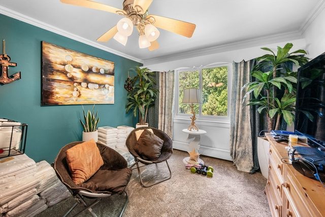 42 Walnut St, Saugus, MA 01906