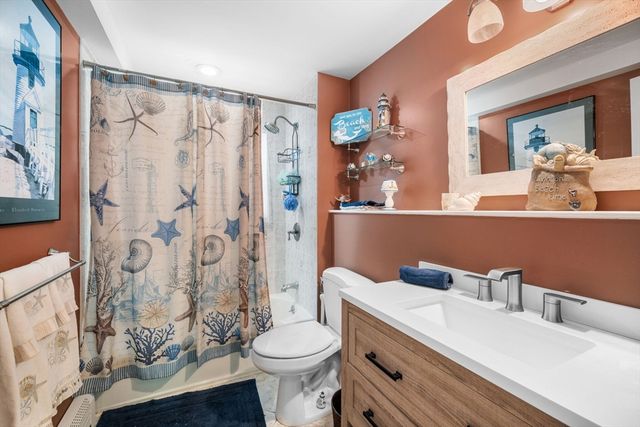 42 Walnut St, Saugus, MA 01906