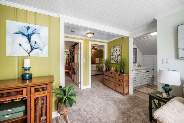 42 Walnut St, Saugus, MA 01906