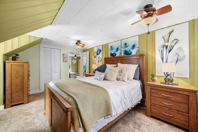 42 Walnut St, Saugus, MA 01906