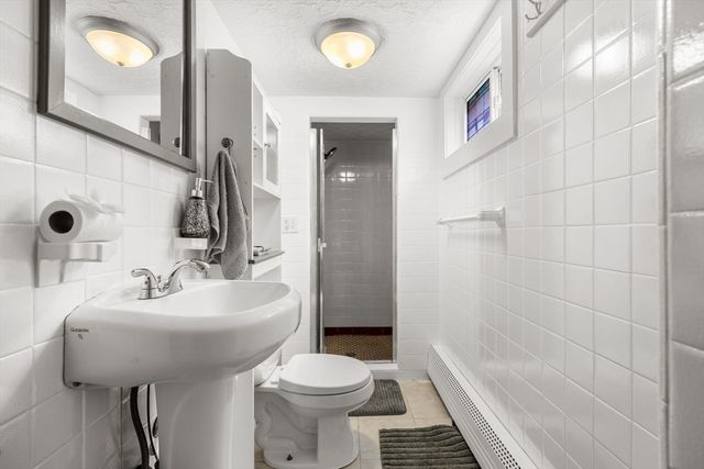 42 Walnut St, Saugus, MA 01906