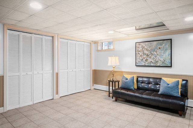 42 Walnut St, Saugus, MA 01906