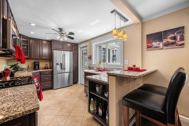 42 Walnut St, Saugus, MA 01906