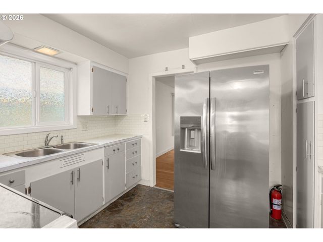 4818 Ne 91ST Ave, Portland, OR 97220