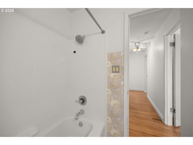 4818 Ne 91ST Ave, Portland, OR 97220
