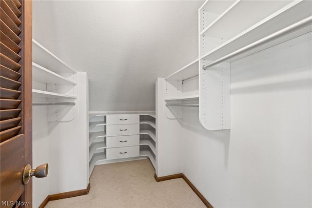 59 N Lakehurst Drive, Eastlake, OH 44095