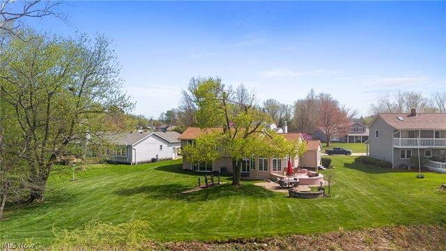 59 N Lakehurst Drive, Eastlake, OH 44095