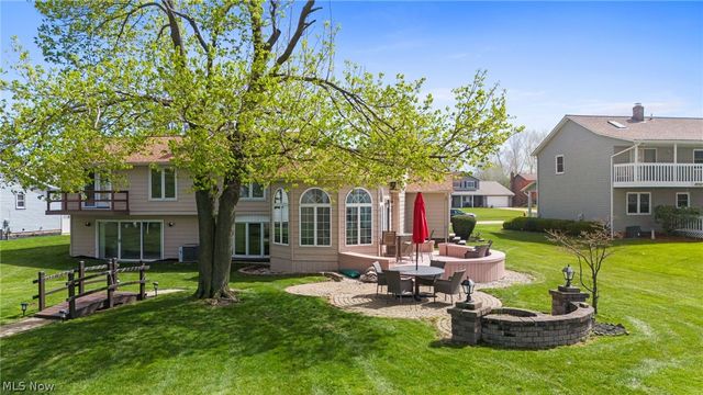 59 N Lakehurst Drive, Eastlake, OH 44095
