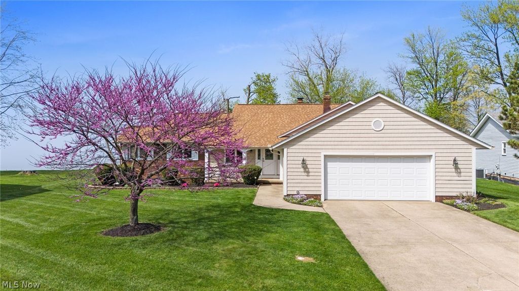 59 N Lakehurst Drive, Eastlake, OH 44095