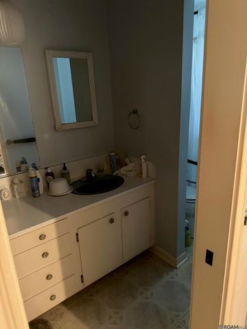 3570 Jones Creek Rd, Baton Rouge, LA 70816