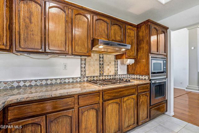 6517 ISLA DEL REY Drive, El Paso, TX 79912