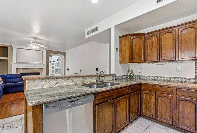 6517 ISLA DEL REY Drive, El Paso, TX 79912