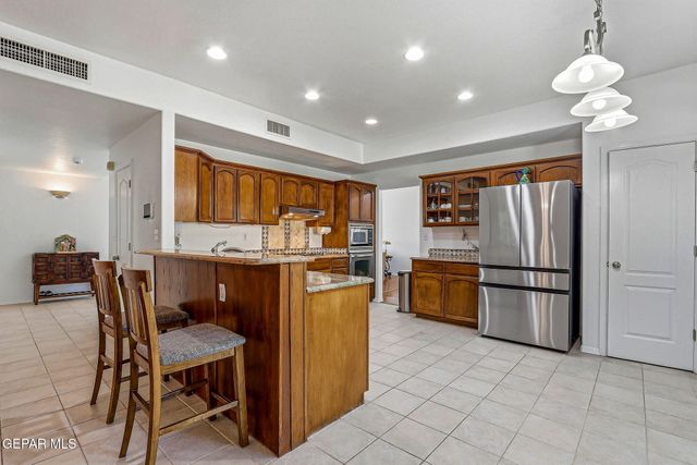 6517 ISLA DEL REY Drive, El Paso, TX 79912