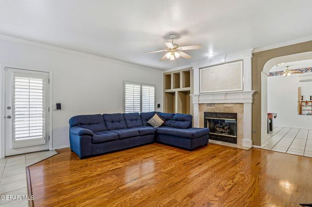 6517 ISLA DEL REY Drive, El Paso, TX 79912