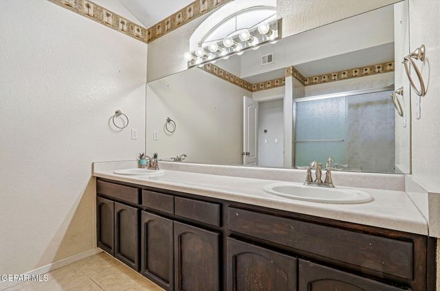 6517 ISLA DEL REY Drive, El Paso, TX 79912