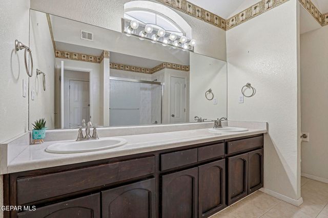 6517 ISLA DEL REY Drive, El Paso, TX 79912