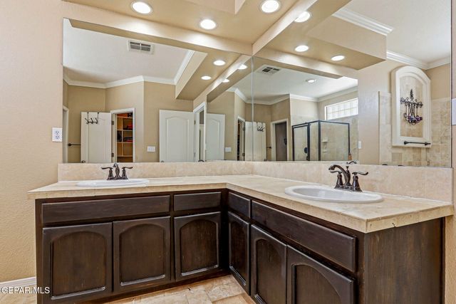 6517 ISLA DEL REY Drive, El Paso, TX 79912