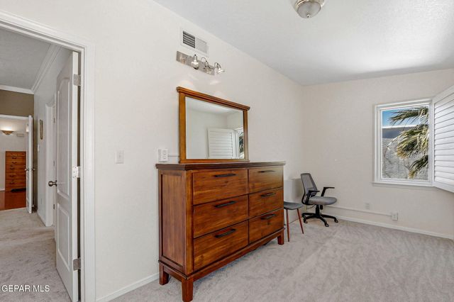 6517 ISLA DEL REY Drive, El Paso, TX 79912