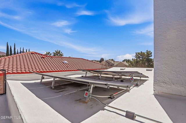 6517 ISLA DEL REY Drive, El Paso, TX 79912