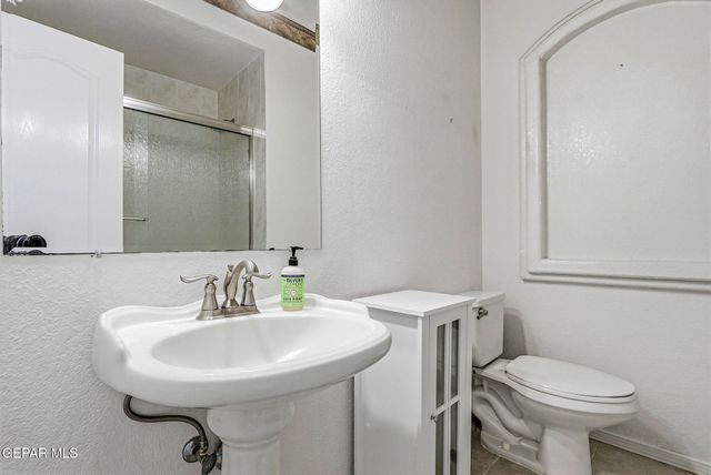 6517 ISLA DEL REY Drive, El Paso, TX 79912