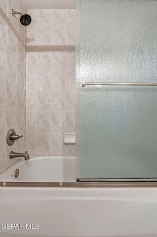 6517 ISLA DEL REY Drive, El Paso, TX 79912