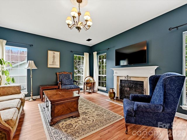 9106 Torrence Crossing Drive, Huntersville, NC 28078