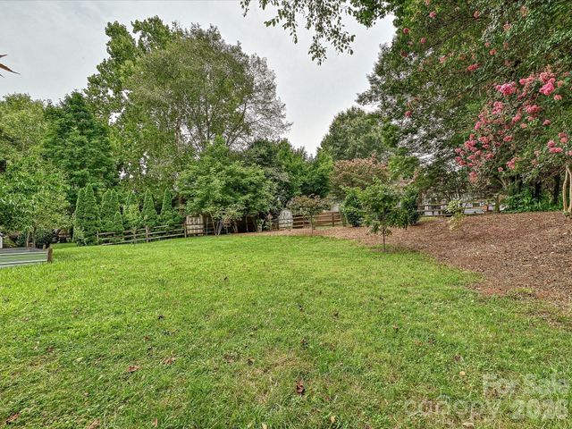 9106 Torrence Crossing Drive, Huntersville, NC 28078
