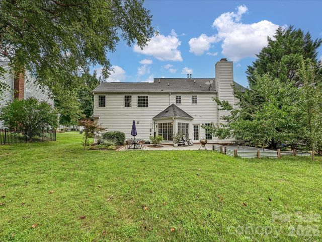 9106 Torrence Crossing Drive, Huntersville, NC 28078