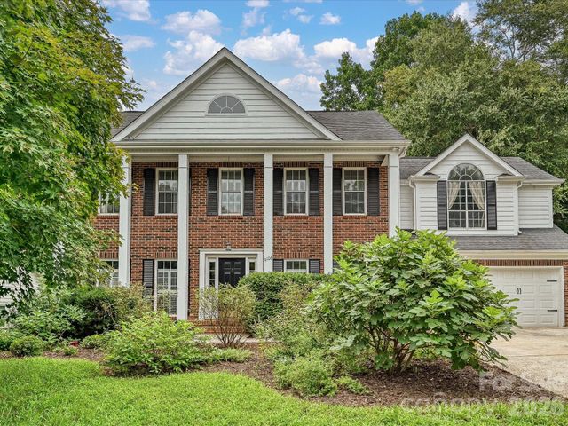 9106 Torrence Crossing Drive, Huntersville, NC 28078