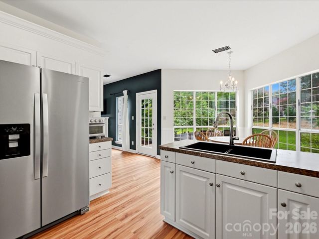 9106 Torrence Crossing Drive, Huntersville, NC 28078