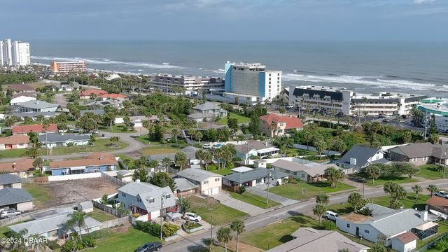 209 Standish Drive, Ormond Beach, FL 32176