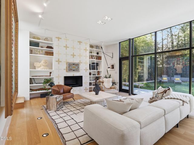 117 Hillcrest Road, Raleigh, NC 27605