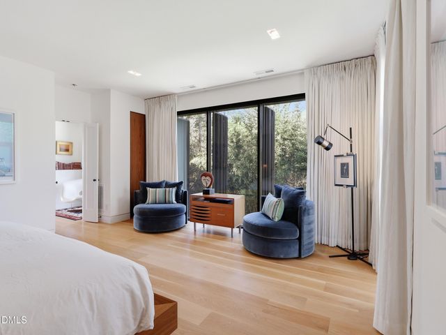 117 Hillcrest Road, Raleigh, NC 27605