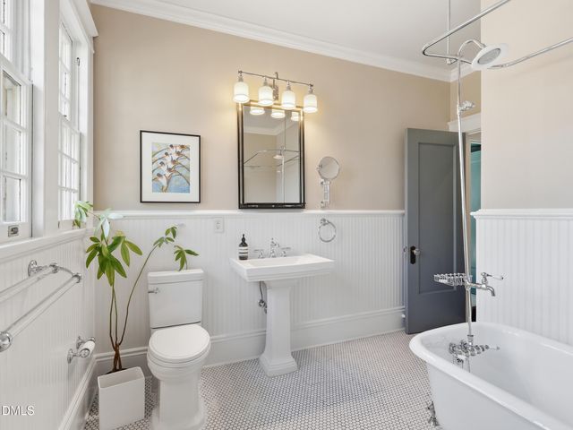 117 Hillcrest Road, Raleigh, NC 27605