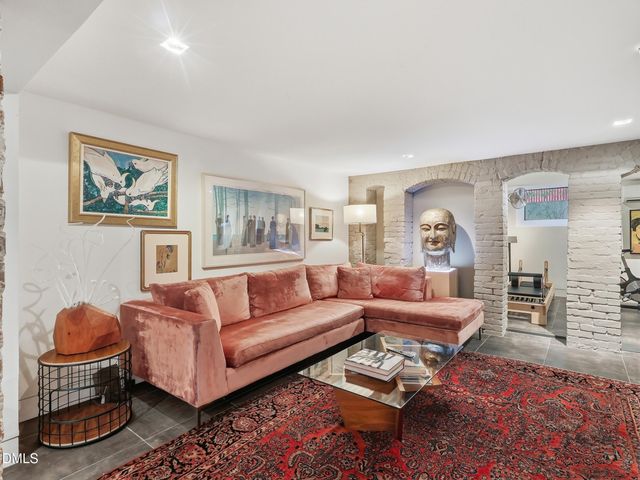 117 Hillcrest Road, Raleigh, NC 27605