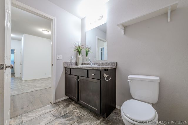 5811 E 146th Place S, Bixby, OK 74008