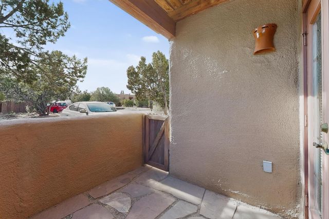 2600 W Zia Road K-7, Santa Fe, NM 87505