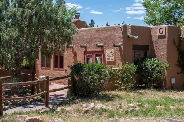 2600 W Zia Road K-7, Santa Fe, NM 87505