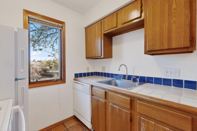 2600 W Zia Road K-7, Santa Fe, NM 87505