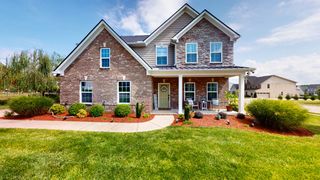 1607 Oak Dr, Murfreesboro, TN 37128