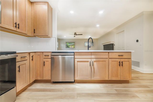 370 SULTANA LANE, Maitland, FL 32751