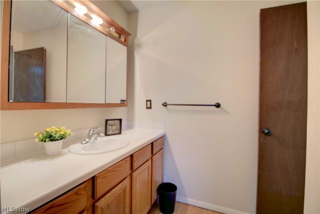 8507 N Akins Road, North Royalton, OH 44133