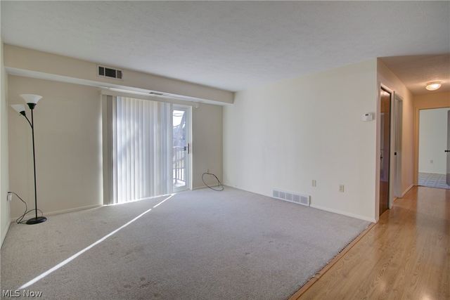 8507 N Akins Road, North Royalton, OH 44133