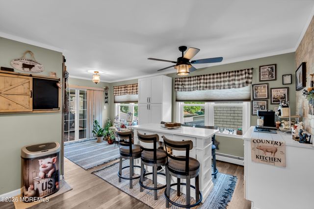 8 Lincoln Court, Keansburg, NJ 07734