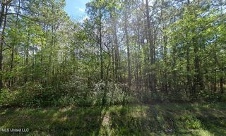 01 Laurel Street, Bay Saint Louis, MS 39520