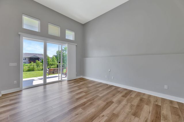 3903 N Estancia Ct, Wichita, KS 67205