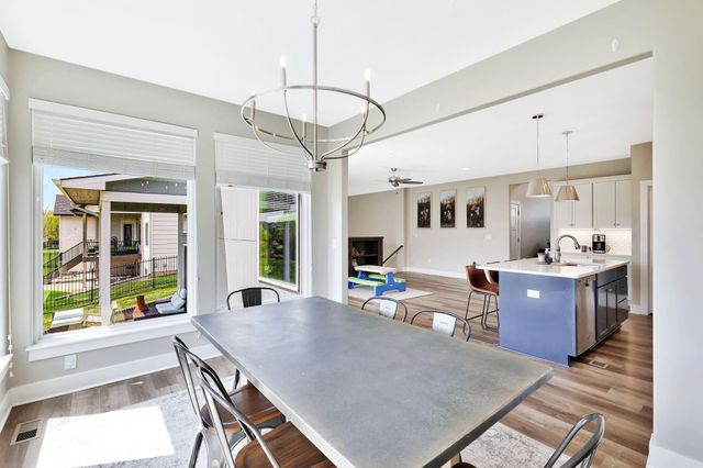 3903 N Estancia Ct, Wichita, KS 67205