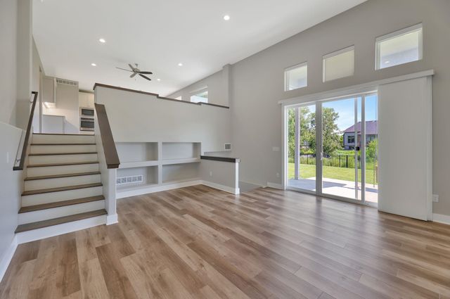 3903 N Estancia Ct, Wichita, KS 67205